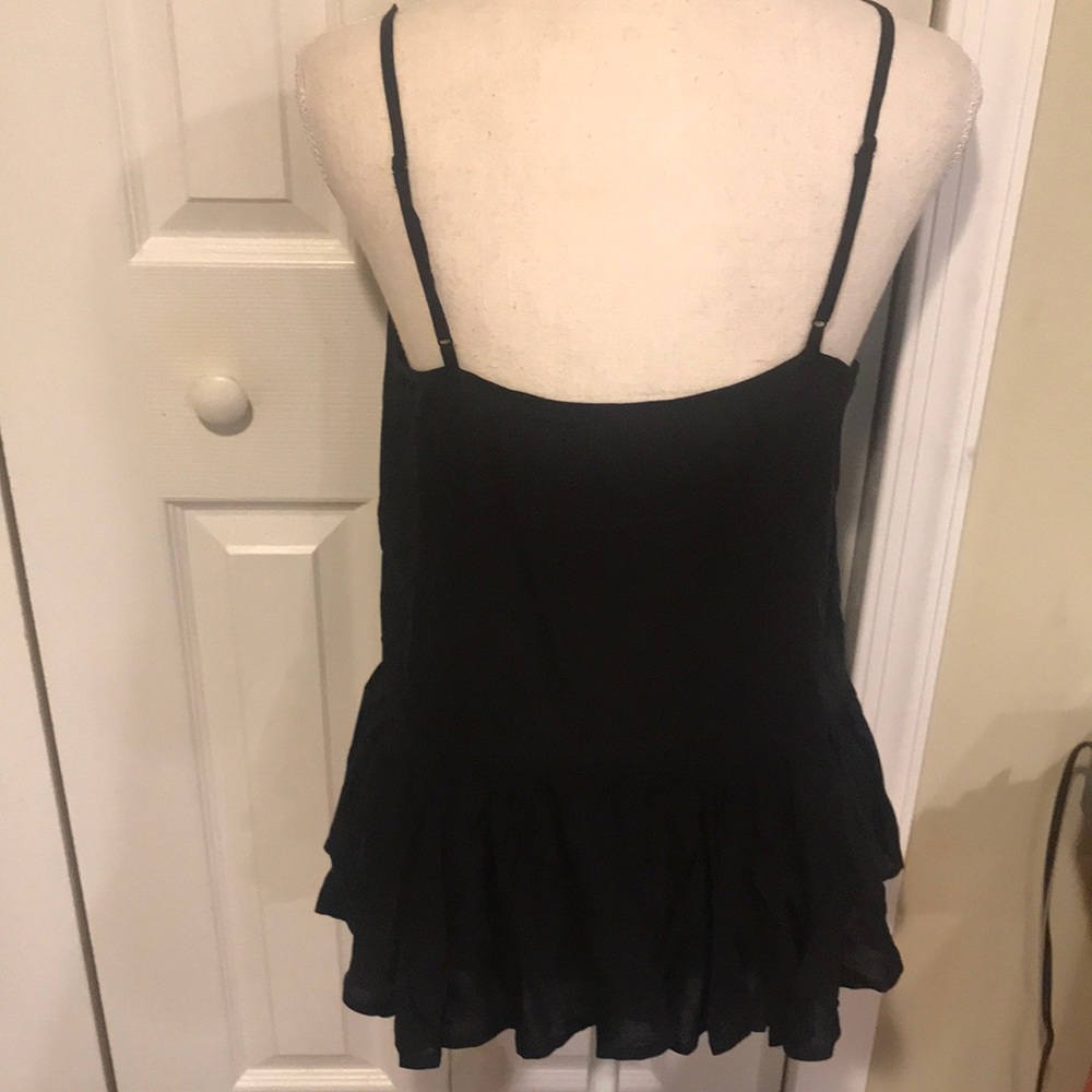 Old Navy Ruffle Cami - Picture 8 of 11